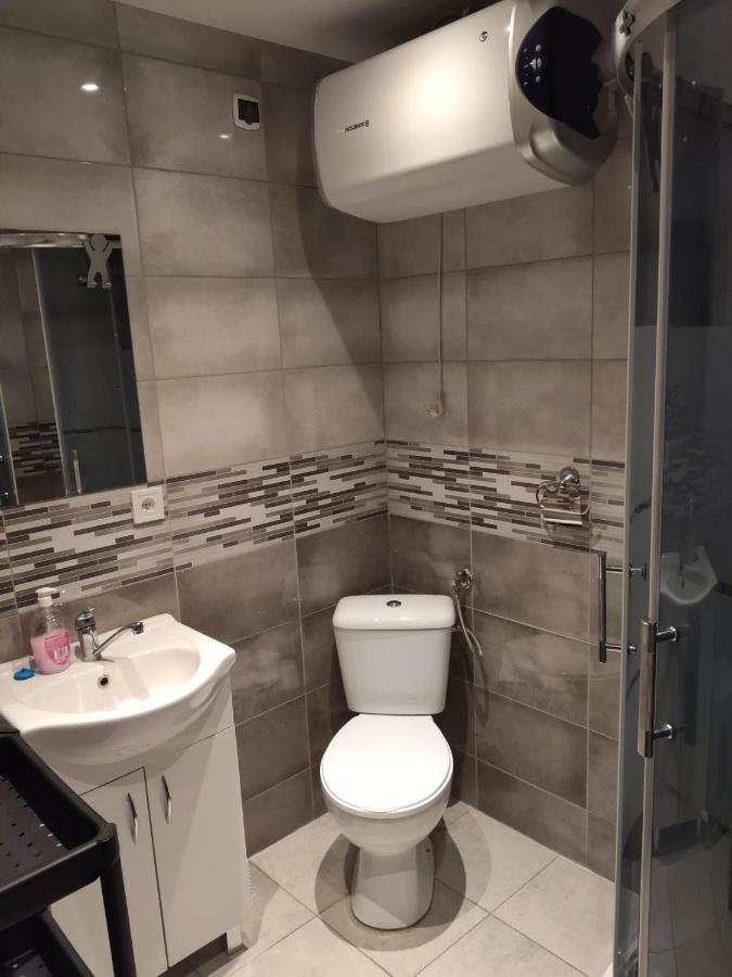 Apartamenty Dominik Wiele Luaran gambar